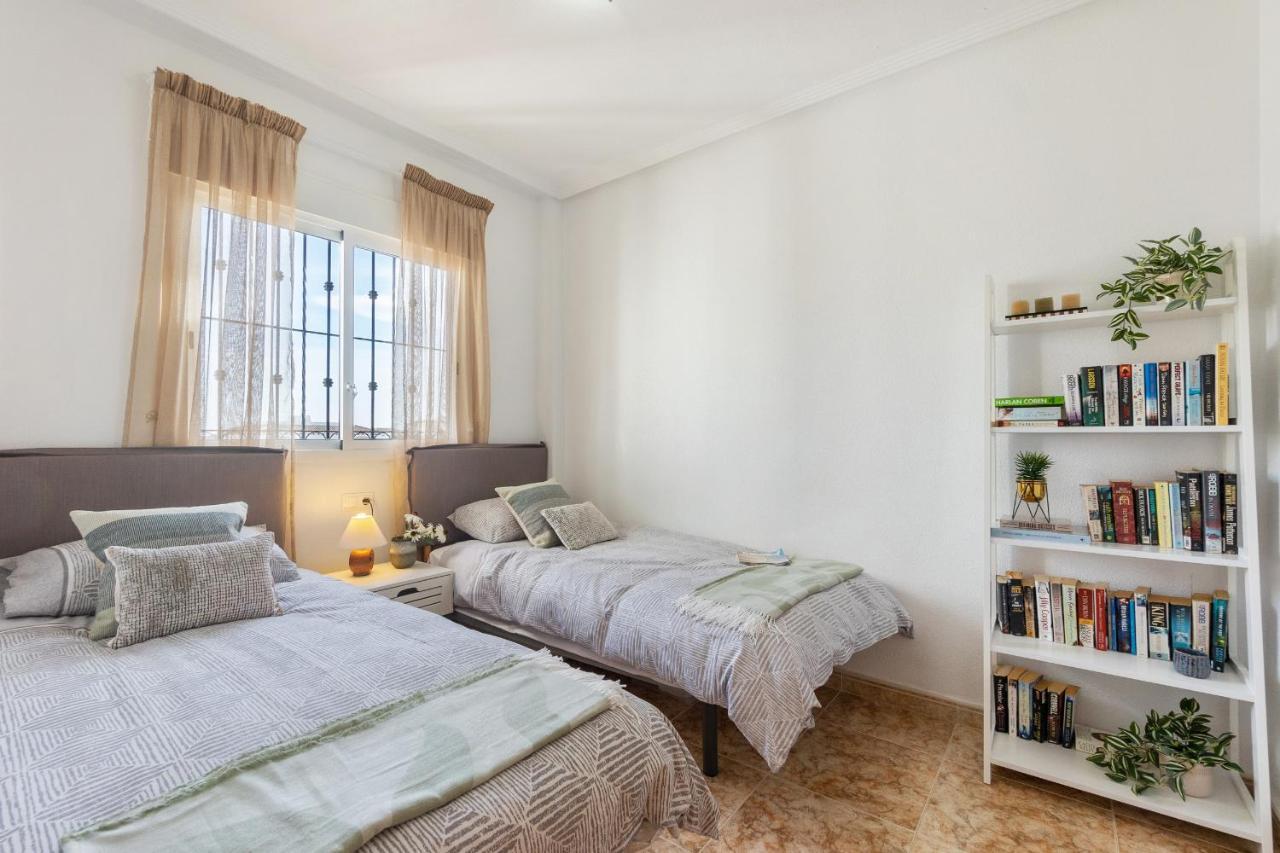 Cb Living - Homely Apartment Cinuelica, Punta Prima Dehesa de Campoamor  Екстер'єр фото