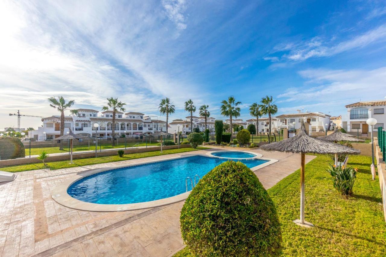 Cb Living - Homely Apartment Cinuelica, Punta Prima Dehesa de Campoamor  Екстер'єр фото