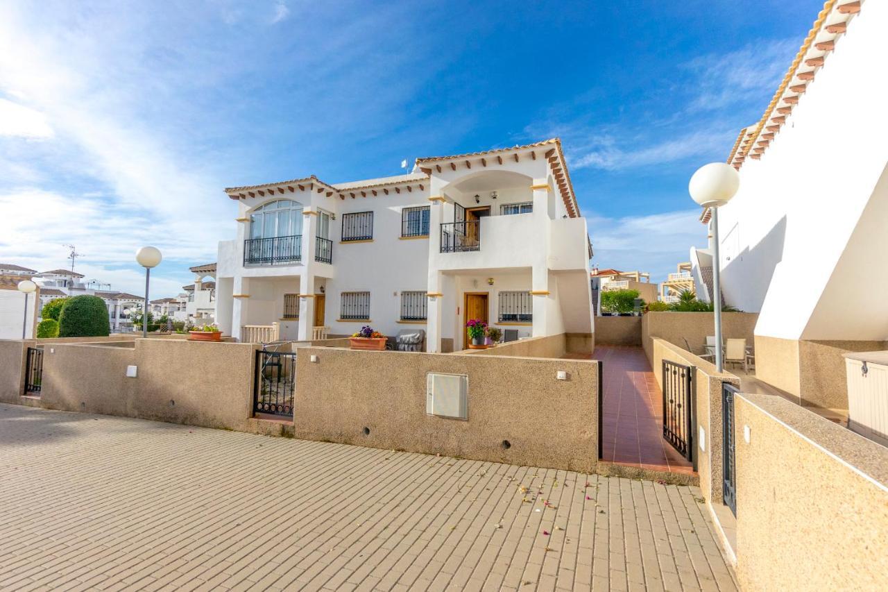 Cb Living - Homely Apartment Cinuelica, Punta Prima Dehesa de Campoamor  Екстер'єр фото